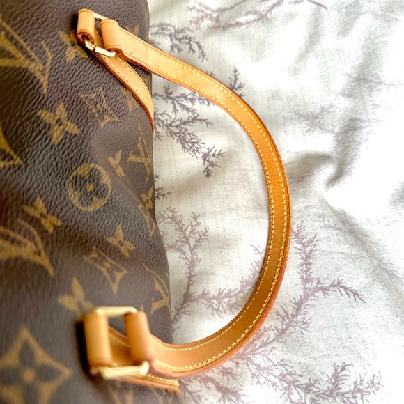 Authentic Louis Vuitton Monogram Canvas Papillion 28 Handbag (Date Code added) - Picture 15 of 16